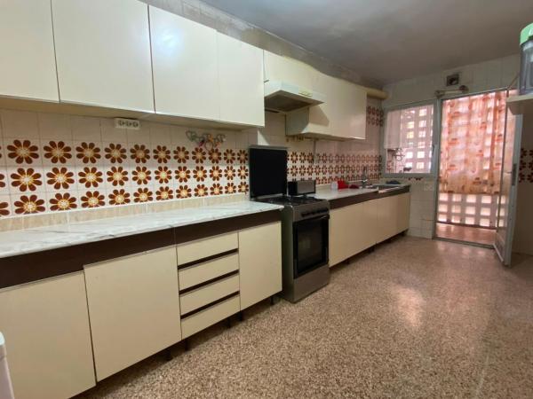 Продажа квартиры на Piso en Calle de los Doscientos, Benalúa, Alicante / Alacant, Аликанте / Алакант
thumbnail 3