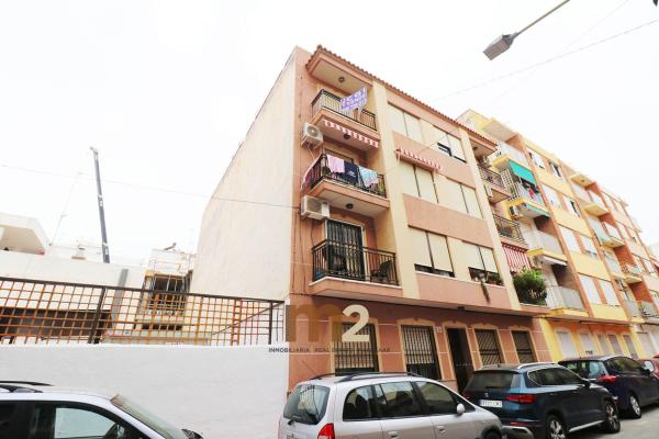 Venta de piso en Piso en Calle la Pau, Zona Pueblo, Guardamar del Segura, Guardamar del Segura
 photo 1
