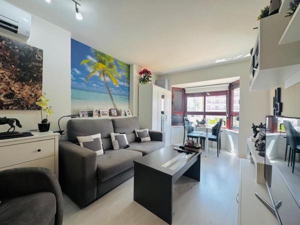 Venta de piso en Playa de Levante, Benidorm
 photo 1