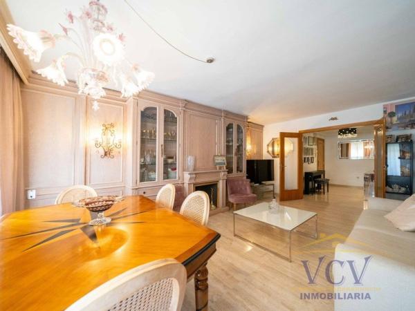 Квартира на продажу на  Piso en Avenida Eusebi Sempere, Ensanche-Diputación, Alicante / Alacant, Аликанте / Алакант photo 4
