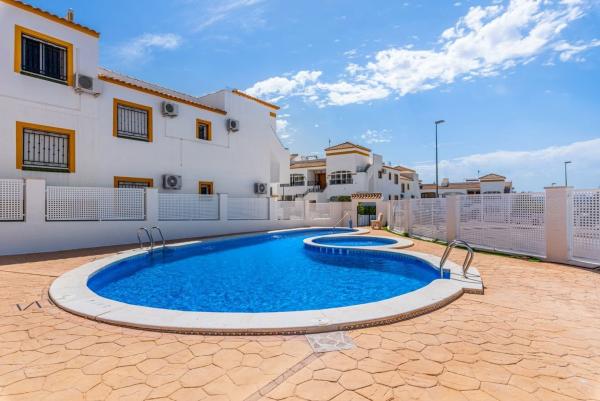 Mansarda na sprzedaż w  Ático en Desamparados-Hurchillo-Torremendo, Orihuela, Orihuela photo 1