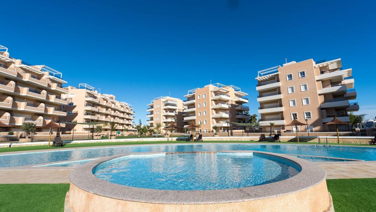 Sale of apartment in Urbanizations, Guardamar del Segura
photo 2