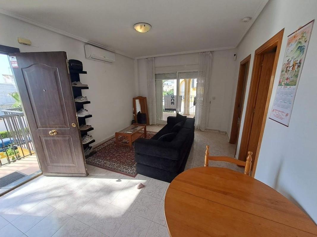 Sale of apartment in Piso en Cañada del Molino, Torrevieja, Torrevieja
photo 3