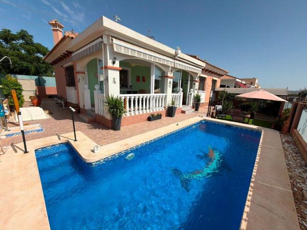 Chalet pareado en Los Montesinos photo 1