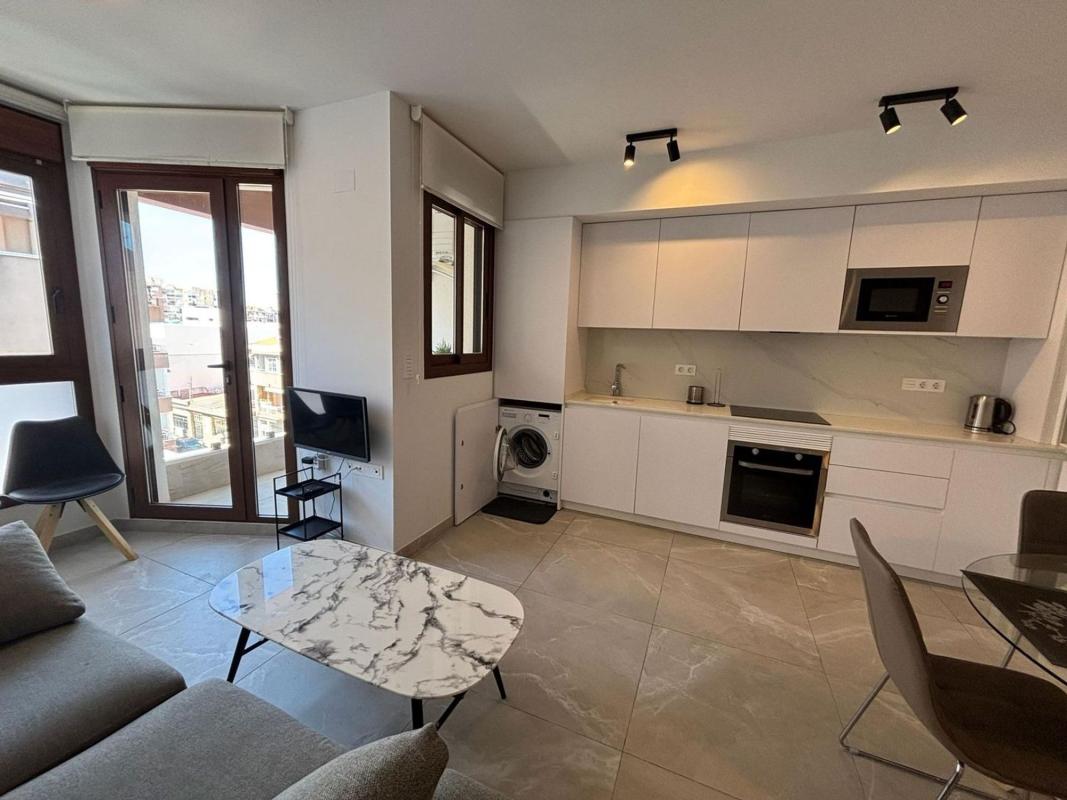 Sale of apartment in Piso en Playa de los Locos, Torrevieja, Torrevieja
photo 2