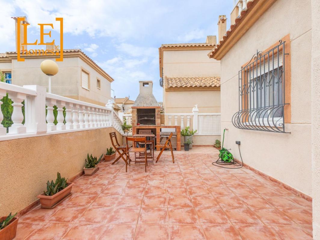 Sprzedaż mieszkania w Piso en Avellaneda, 2, Aguas Nuevas, Torrevieja, Torrevieja
photo 5