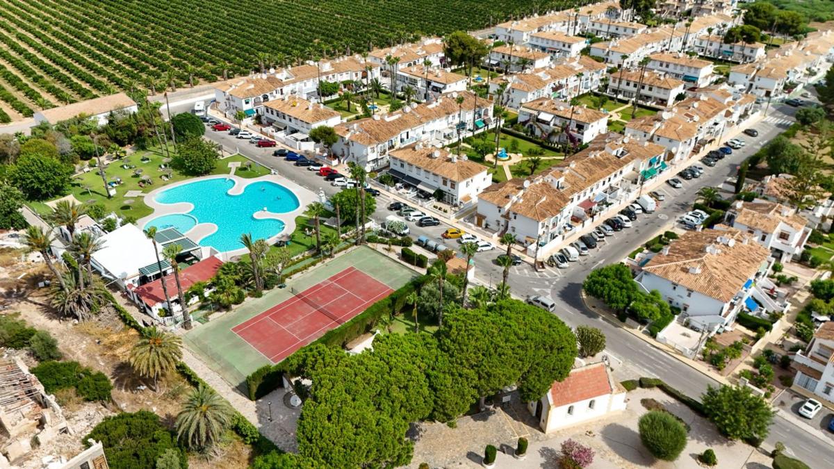 Venta de piso en Piso en Calle Enol, Los Balcones - Los Altos del Edén, Torrevieja, Torrevieja
 photo 5