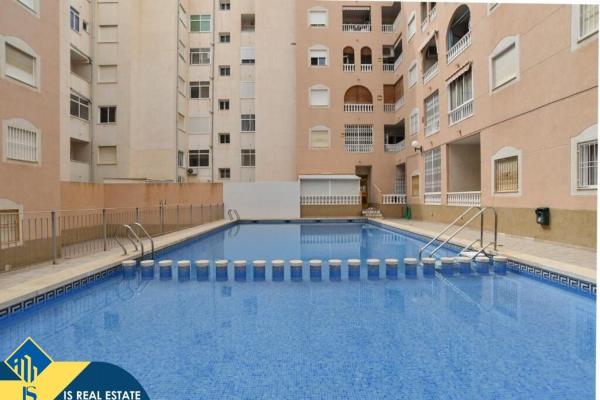 Venta de piso en Piso en Antonio Machado, Torrevieja, Torrevieja
photo 1