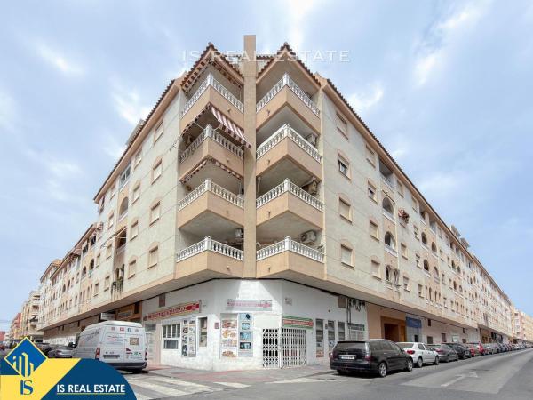 Venta de piso en Piso en Antonio Machado, Torrevieja, Torrevieja
thumbnail 3