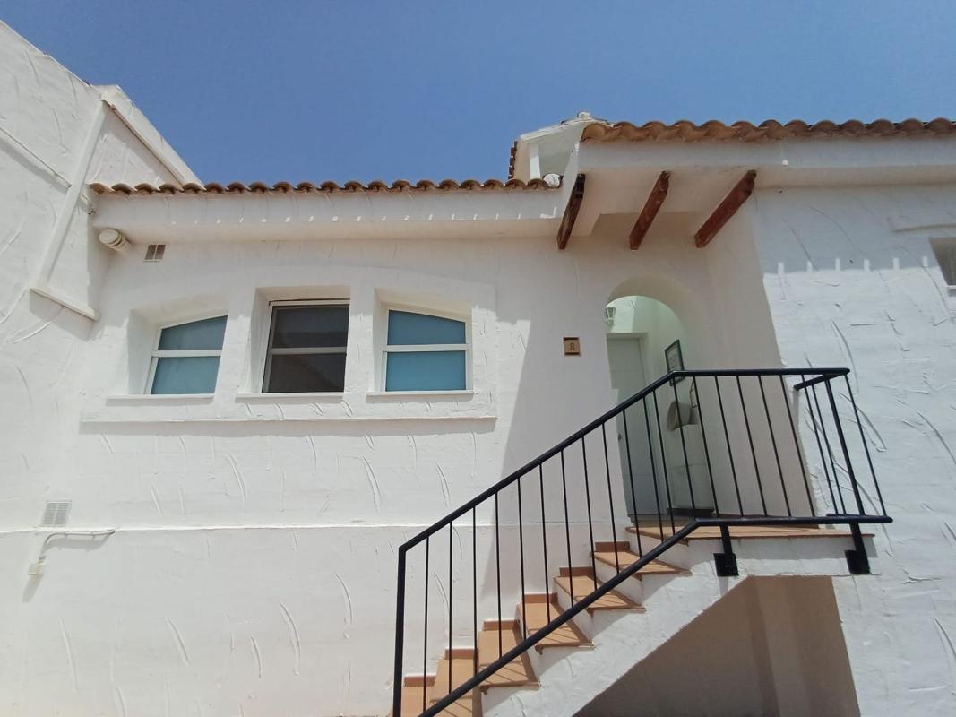 Venta de chalet independiente en Chalet pareado en Calle Serra del Cabeçó d'Or, 18, Montebello - Nou Espai, La Nucia, La Nucia
photo 2