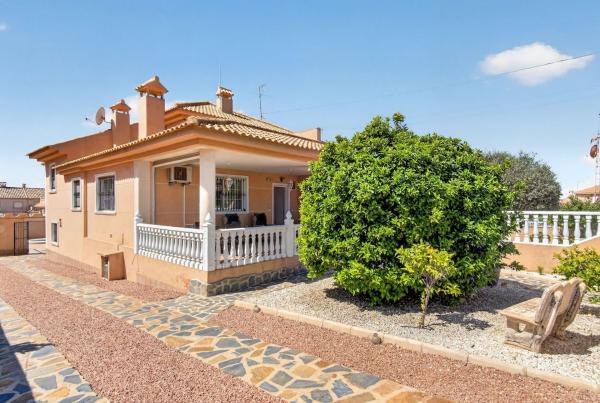 Casa o chalet independiente en Calle Meridiano, 46, Aguas Nuevas, Torrevieja photo 1