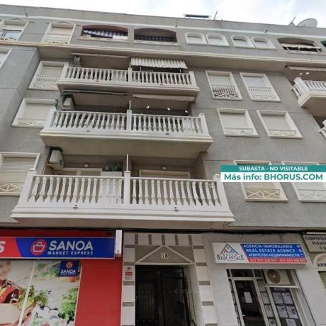Sprzedaż mieszkania w Piso en Calle la Sal, Avenida Habaneras - Curva de Palangre, Torrevieja, Torrevieja
photo 1