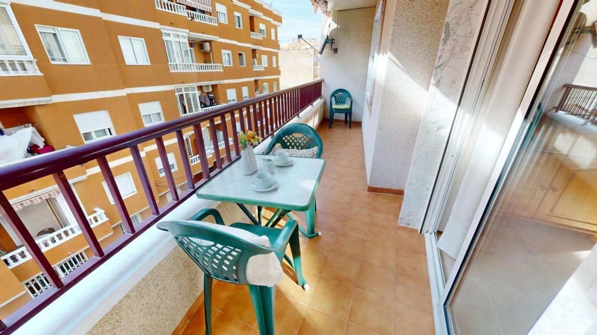 Sprzedaż mieszkania w Piso en Calle San Emigdio, 37, El Molino, Torrevieja, Torrevieja
photo 3