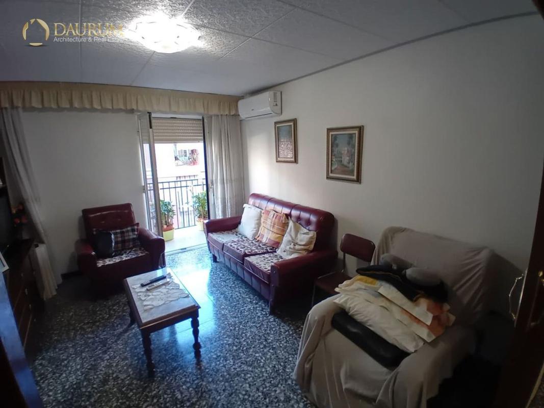 Sale of apartment in Piso en Calle de Maximilia Thous, Plaza Crevillente-Juzgados, Elche / Elx, Elche / Elx
 photo 2
