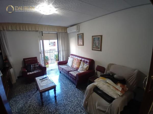 Sprzedaż mieszkania w Piso en Calle de Maximilia Thous, Plaza Crevillente-Juzgados, Elche / Elx, Elche / Elx
thumbnail 2