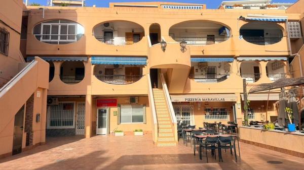 Ático en venta en Ático en Los Europeos, Torrevieja, Torrevieja thumbnail 2