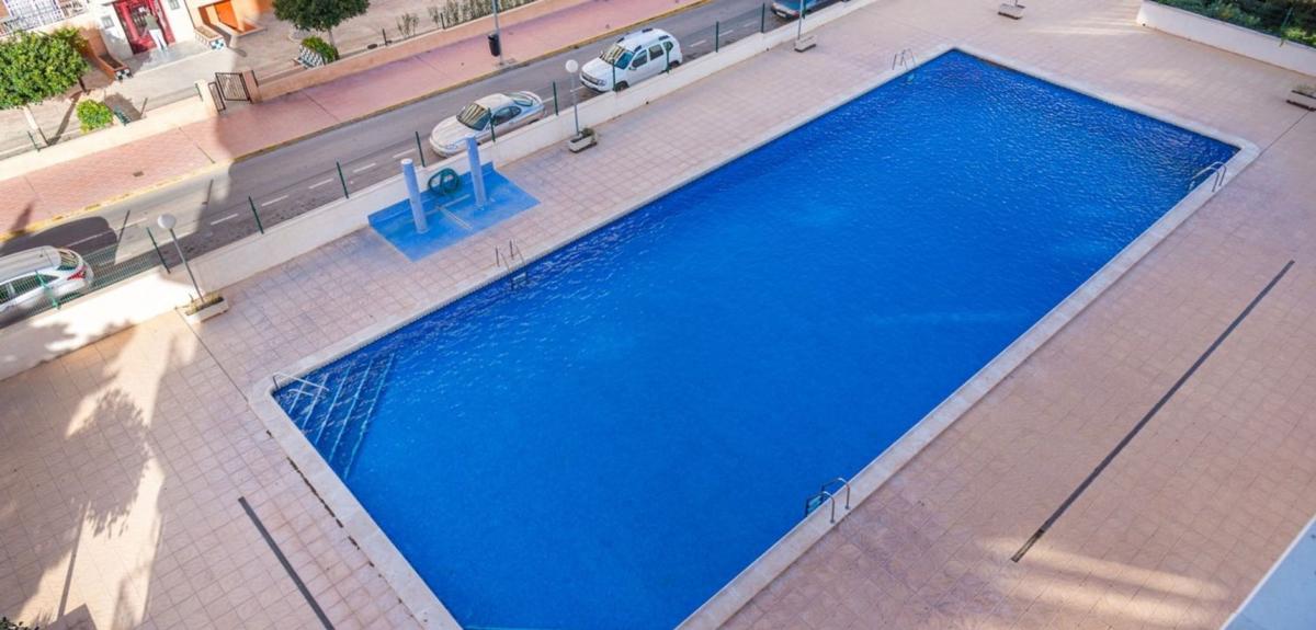 Venta de piso en Piso en Calle Arrecife, Punta Prima, Torrevieja, Torrevieja
photo 3