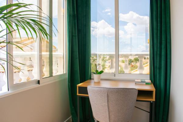 Chalet adosado en Los Balcones y los Altos, Orihuela thumbnail 1