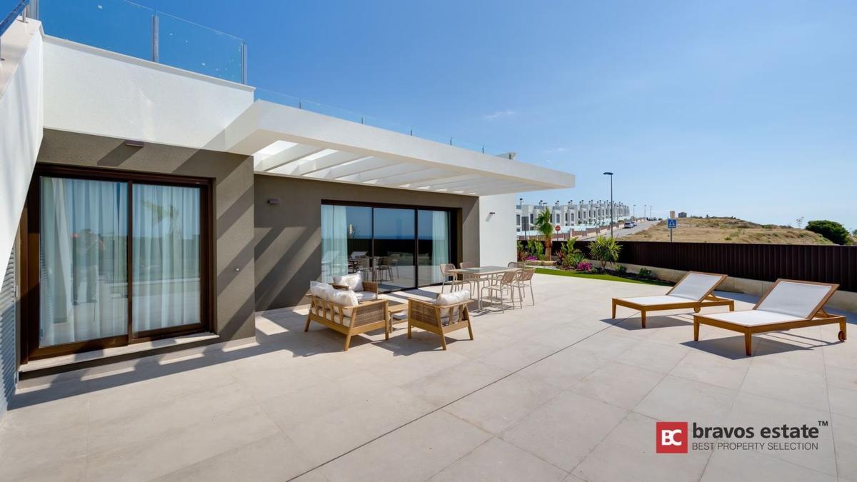 Sprzedaż niezależnego domku jednorodzinnego w Casa o chalet independiente en Campello Pueblo, El Campello, El Campello photo 4