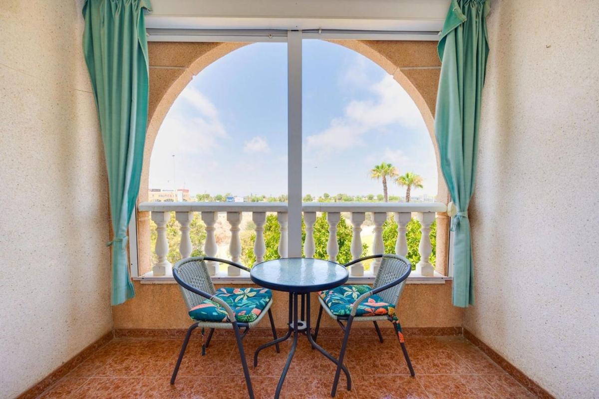 Venta de piso en Piso en Parque de las Naciones, Torrevieja, Torrevieja
 photo 3