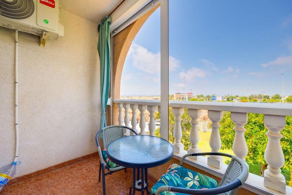 Venta de piso en Piso en Parque de las Naciones, Torrevieja, Torrevieja
 photo 4