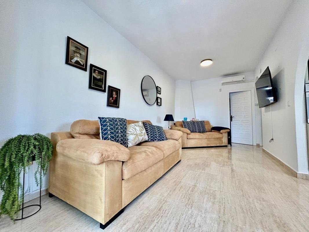 Venta de chalet adosado en Chalet adosado en Villamartín, Orihuela , Orihuela photo 4