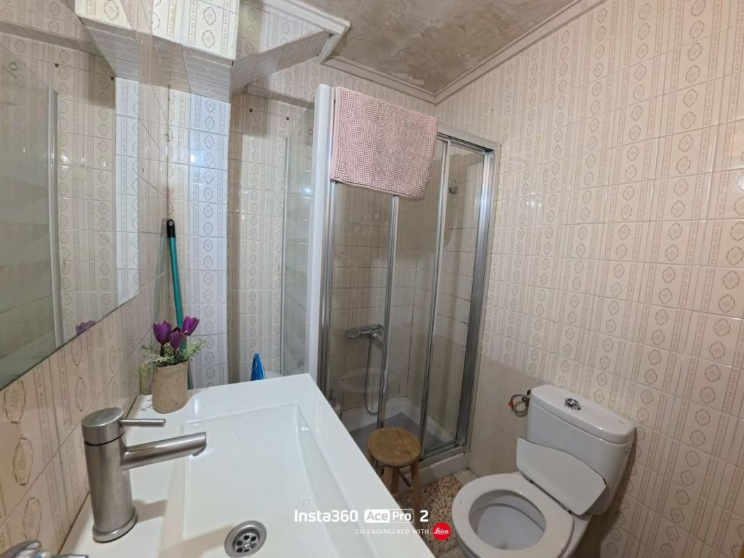 Venta de piso en Piso en Calle Jazmín, Carolinas Bajas, Alicante / Alacant, Alicante / Alacant
 photo 3