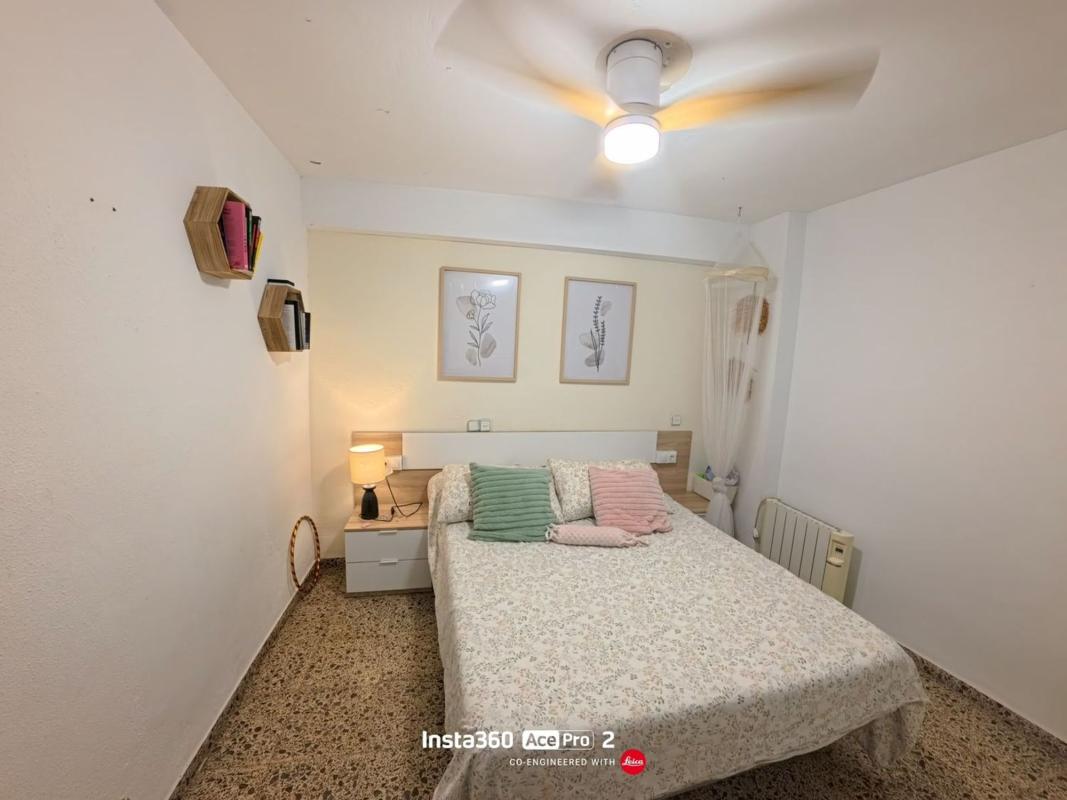 Venta de piso en Piso en Calle Jazmín, Carolinas Bajas, Alicante / Alacant, Alicante / Alacant
 photo 5