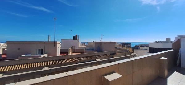 Ático en venta en Ático en Gaspar Perrelló, Torrevieja, Torrevieja thumbnail 3