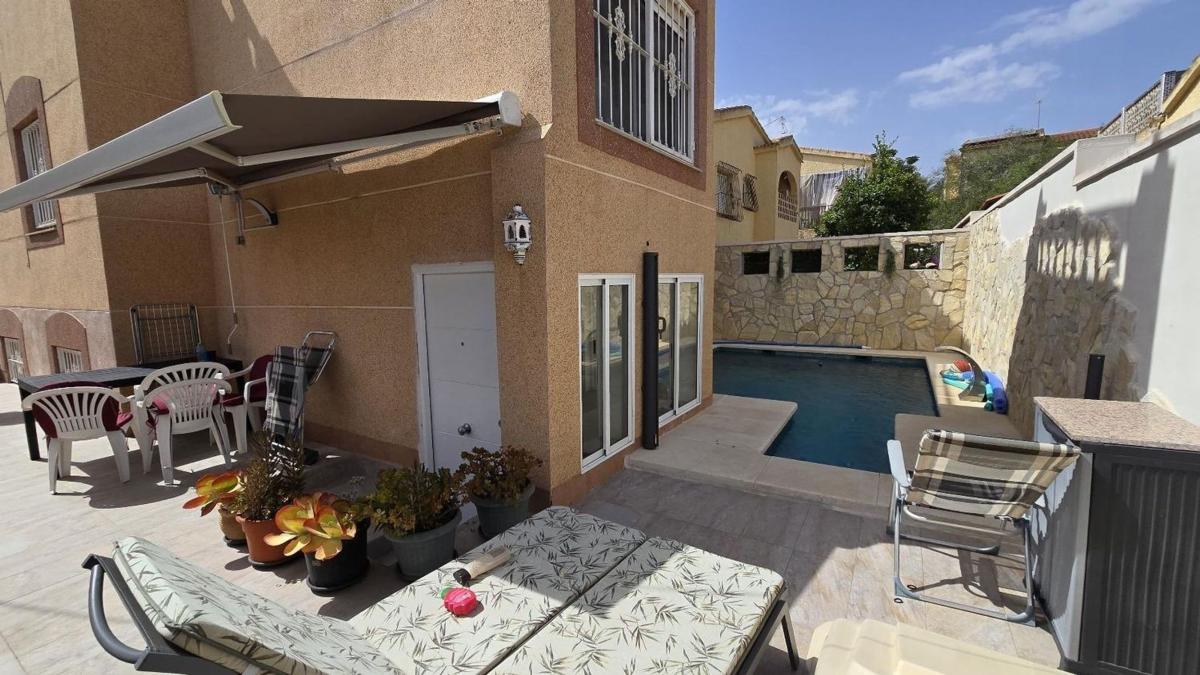 Sale of townhouse in , San Fulgencio photo 5
