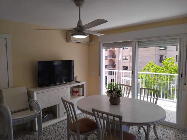 Продажа квартиры на Piso en Playa de Poniente, Benidorm, Бенидорм
photo 1