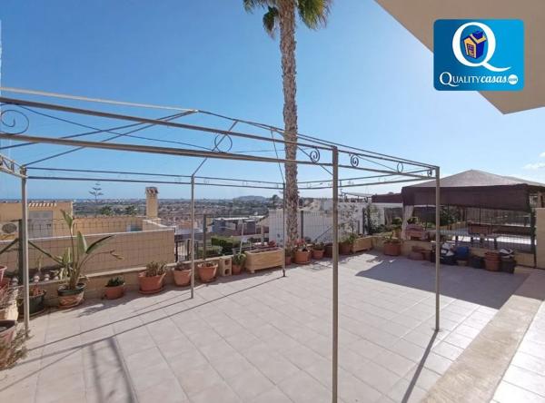 Chalet adosado en Bonalba-Cotoveta, Mutxamel photo 1