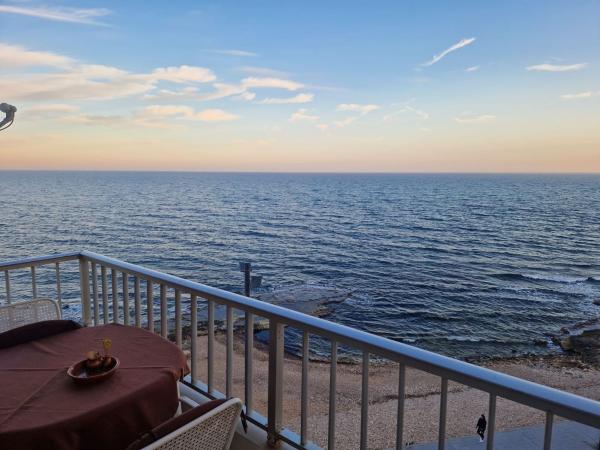Venta de piso en Piso en Centro - Muelle Pesquero, Torrevieja, Torrevieja
 photo 1