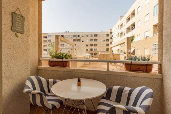 Venta de piso en Piso en El Molino, Torrevieja, Torrevieja
 photo 2