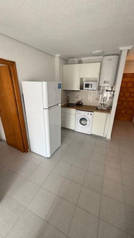 Продажа квартиры на Piso en Avenida Robleda, 12, La Siesta - El Salado - Torreta, Torrevieja, Торревьеха
photo 3