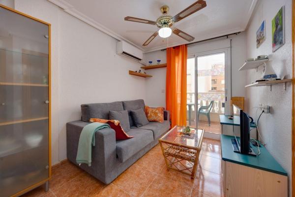 Venta de piso en Piso en Calle la Loma, 58, Avenida Habaneras - Curva de Palangre, Torrevieja, Torrevieja
photo 1