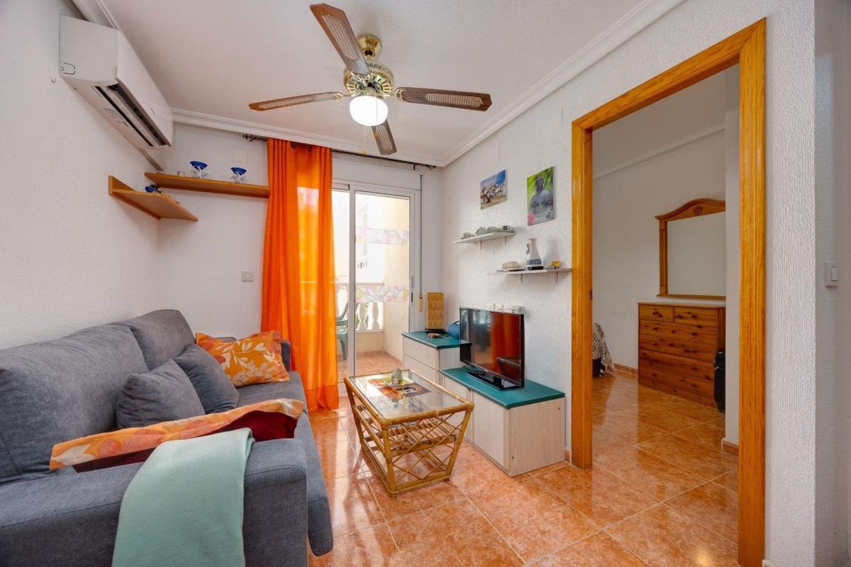 Продажа квартиры на Piso en Calle la Loma, 58, Avenida Habaneras - Curva de Palangre, Torrevieja, Торревьеха
photo 2