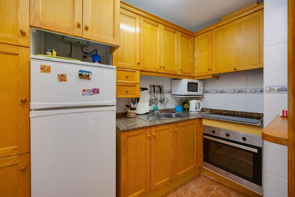 Продажа квартиры на Piso en Calle la Loma, 58, Avenida Habaneras - Curva de Palangre, Torrevieja, Торревьеха
photo 5