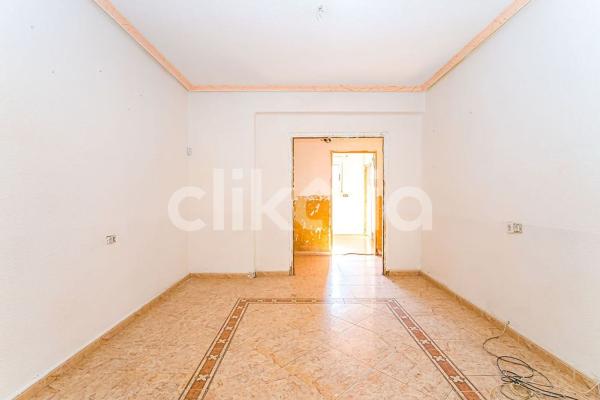 Sale of flat in Piso en Calle Villena, Centro, Elda, Elda
thumbnail 3