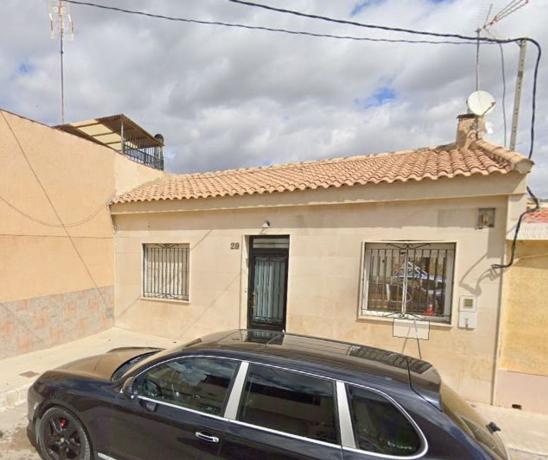 Casa o chalet independiente en Calle Numancia, Centro, Elda thumbnail 3