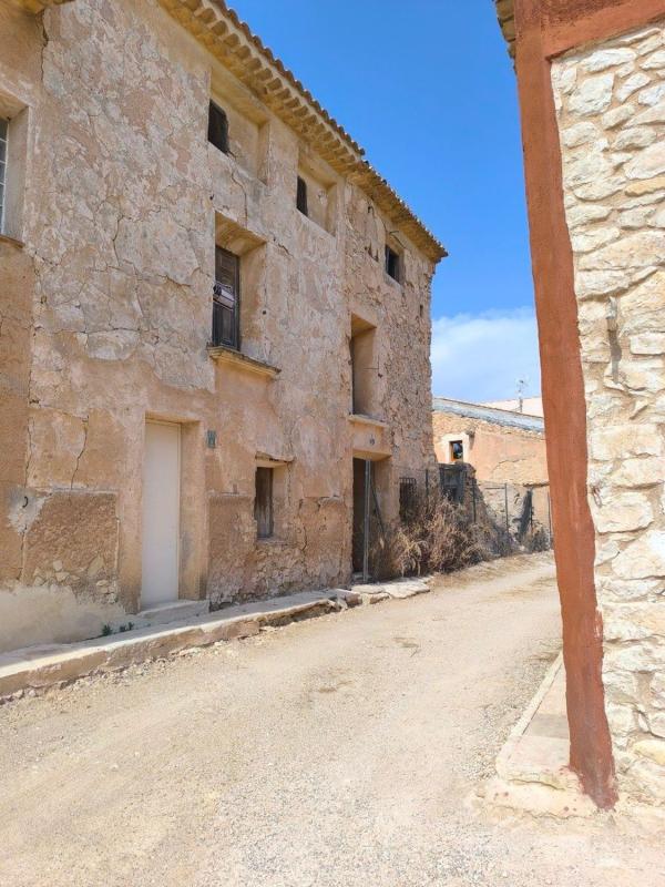 Продажа загородного участка в Finca rústica en Pinoso , Пиносo photo 2