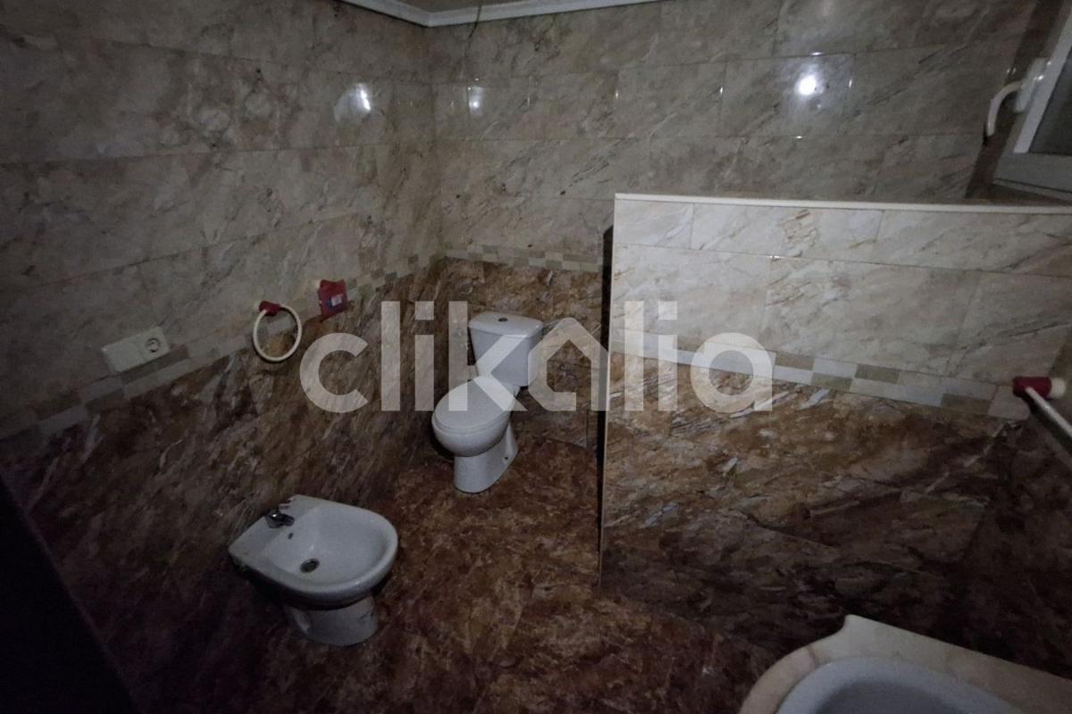 Propiedades en venta y alquiler en España photo 5