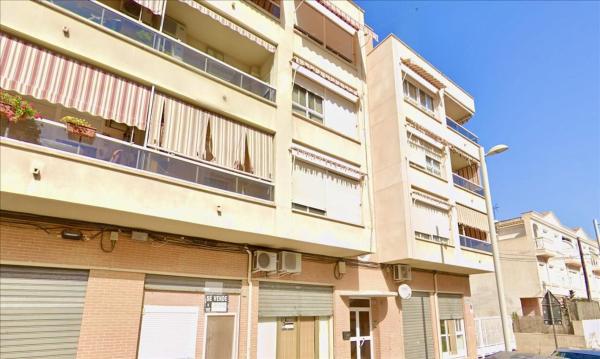 Продажа квартиры на Piso en Calle Pintor Gaston Castello, San Crispín - Huerta Nueva - Estación, Elda, Эльда
 photo