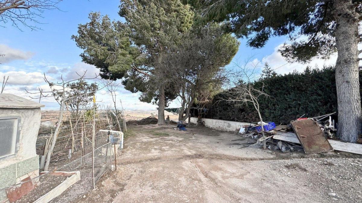 Venta de chalet independiente en Chalet pareado en Pinoso, Pinoso
photo 3