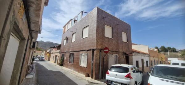 Chalet pareado en Calle Goya, Centro, Elda photo