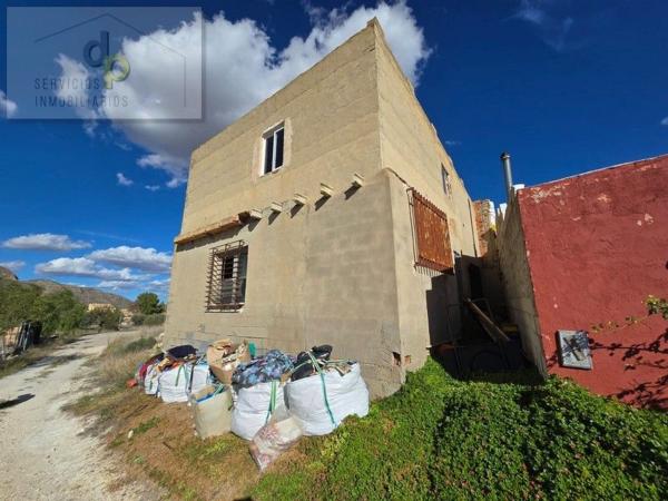 Chalet adosado en Partida Bufones s/n, Hondón de las Nieves thumbnail 1
