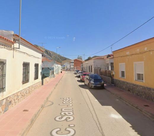 Продажа квартиры на Piso en Calle San José, Algueña, Алгенья
thumbnail 3