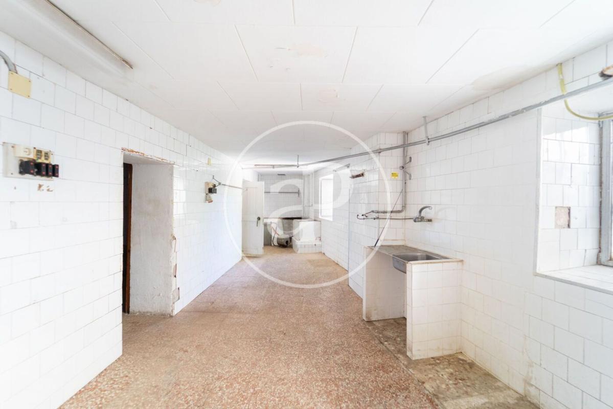 Properties for sale and rent in Spain photo 2