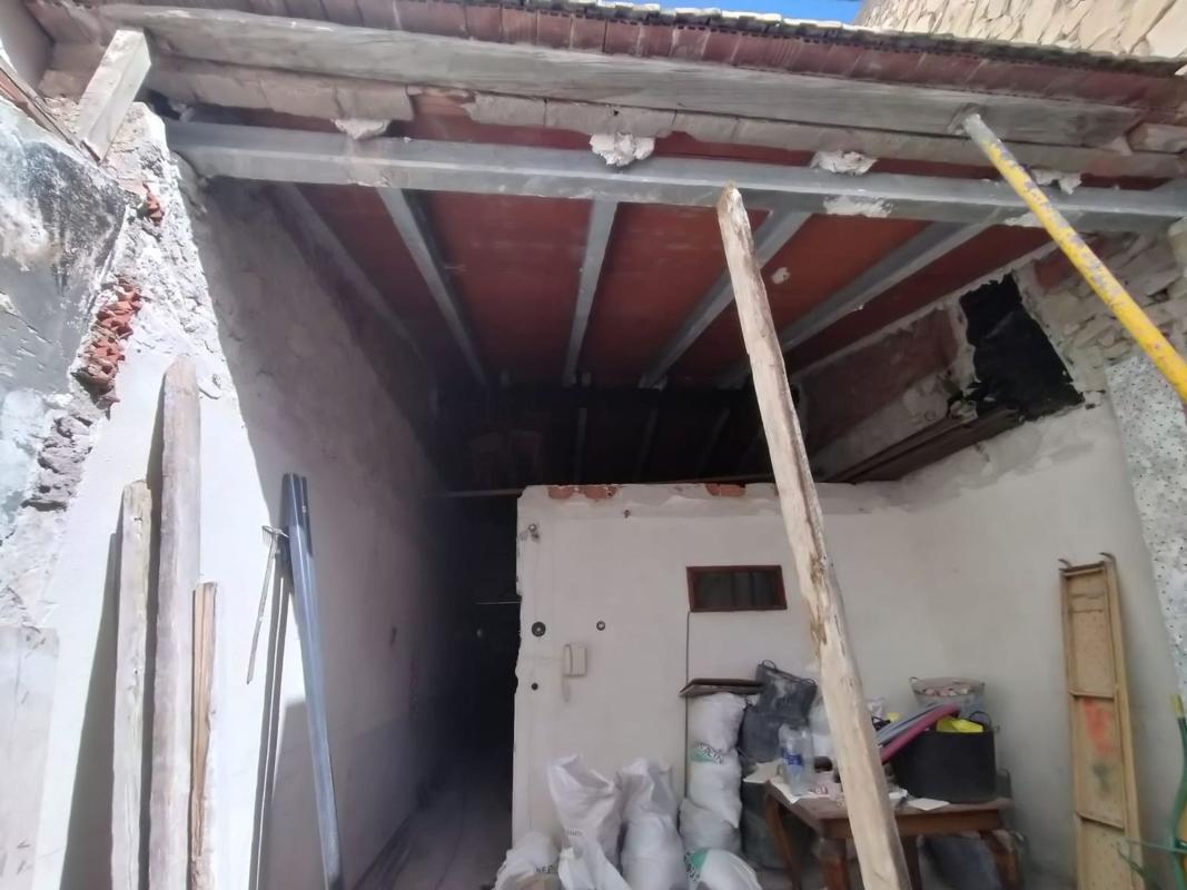 Продажа отдельного шале в Chalet pareado en Calle Azorín, 52, Castalla, Касталья photo 3