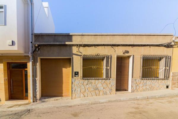 Casa o chalet independiente en Calle Vega Baja, Redovan photo 1